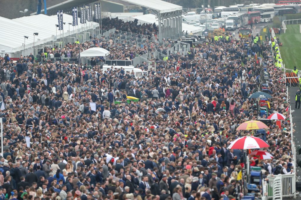 The popularity of the Grand National meetings never diminishes
