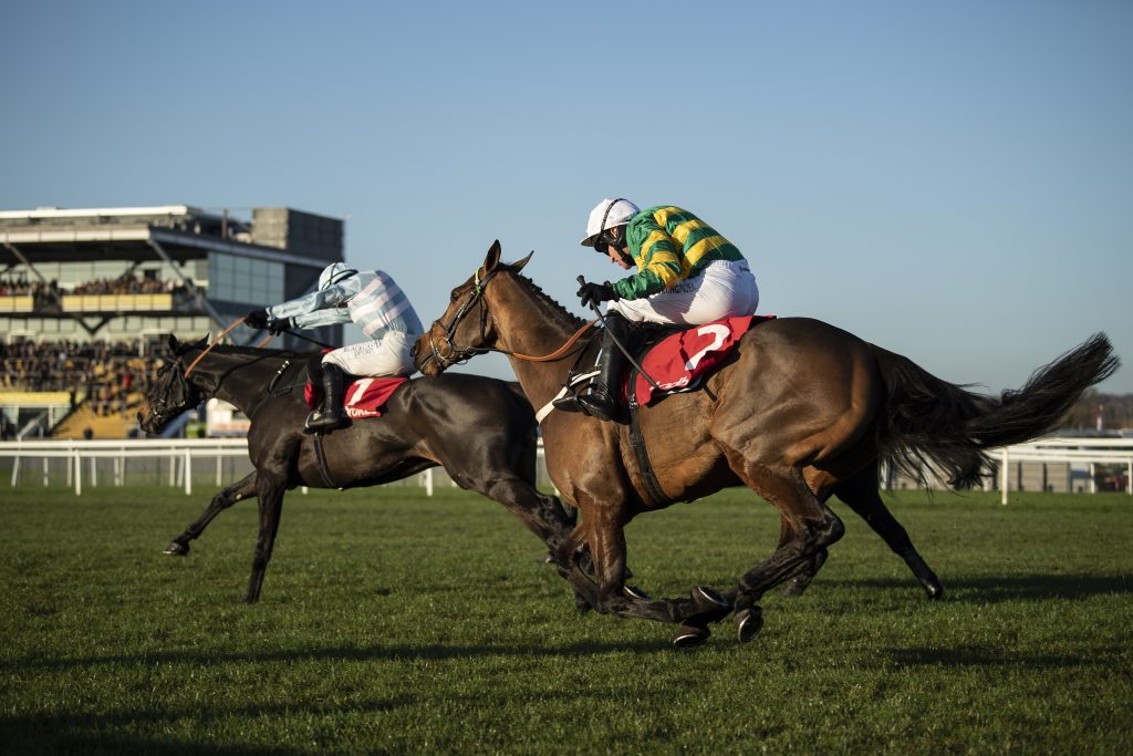 Champ wins the Berkshire Novices' Chase