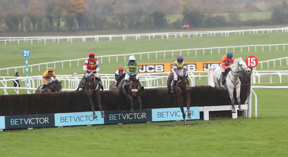 ITV Outsiders 401 shot to shock them all in the Paddy Power Gold Cup ⚡ myracing